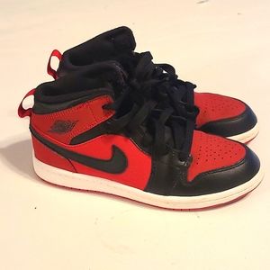 Kids Nike Jordan AJ1 Mid Sneaker